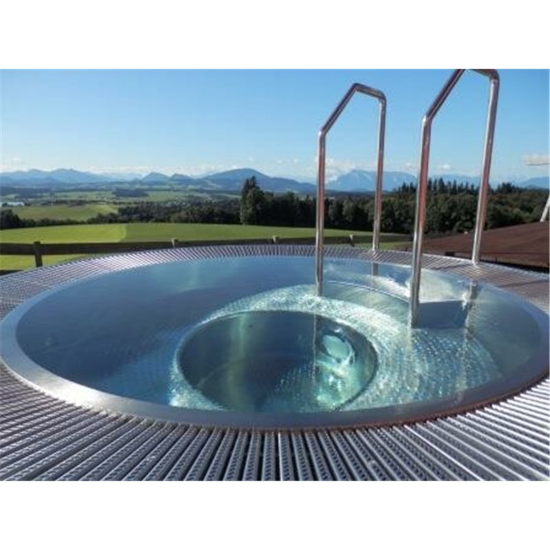 SPA A DEBORDEMENT INOX SPA A DEBORDEMENT INOX